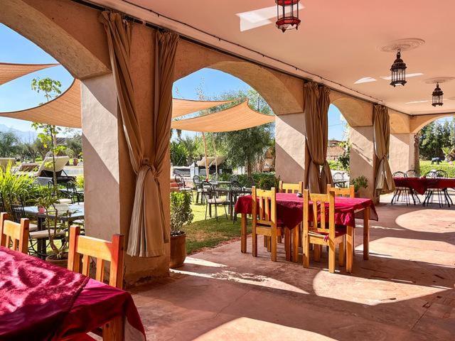 مبيت وإفطار Wawizelte Les Jardins D Amizmiz 6 Piscines المظهر الخارجي الصورة