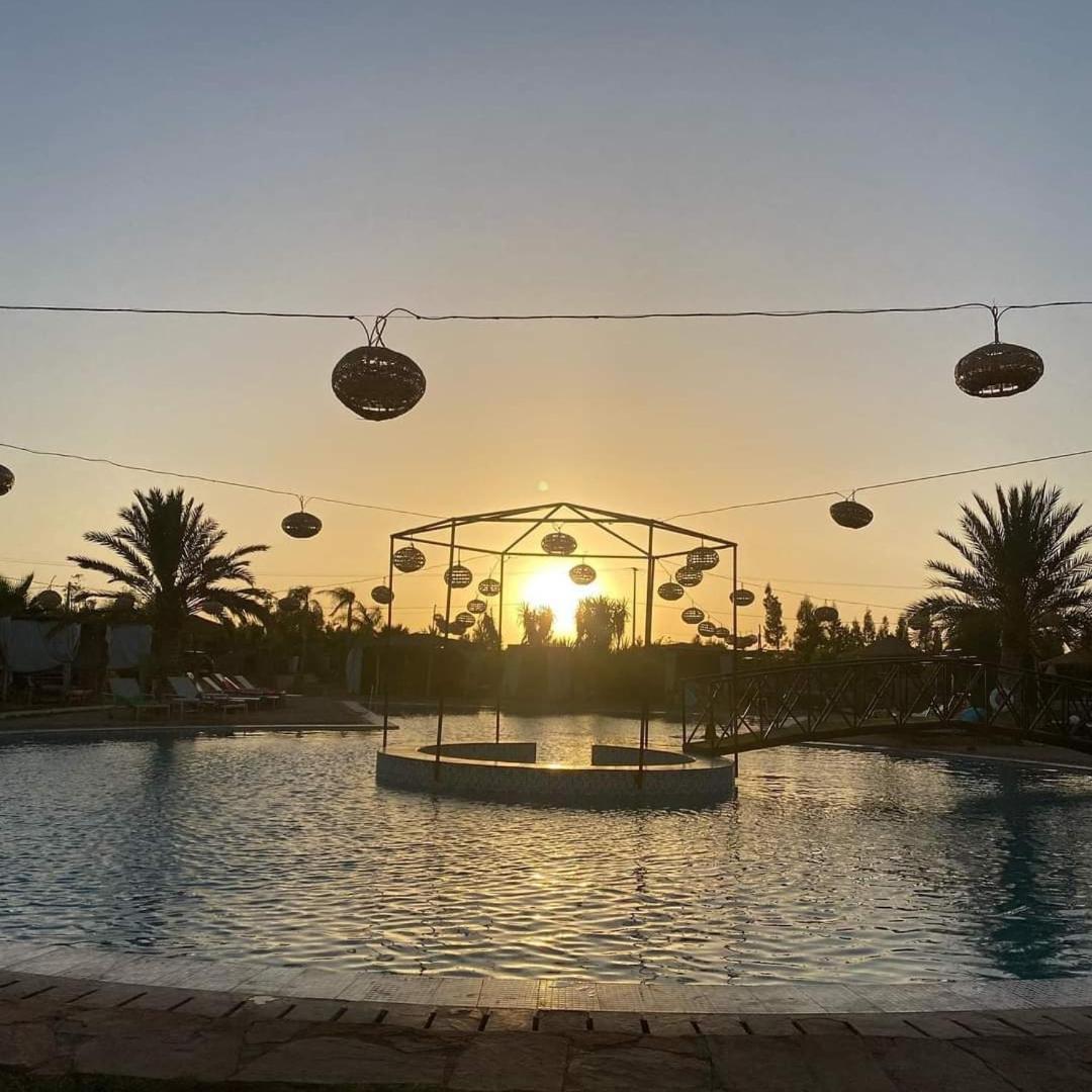 مبيت وإفطار Wawizelte Les Jardins D Amizmiz 6 Piscines المظهر الخارجي الصورة